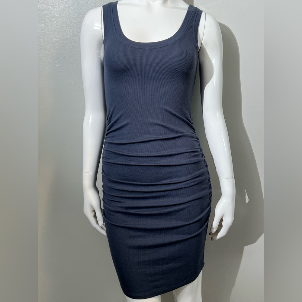 LA MADE  Nora Elegant Black Sleeveless Dress